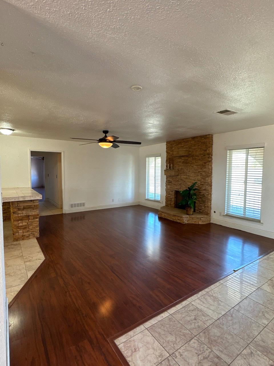 2461 N Grantland Ave, Fresno, CA 93723