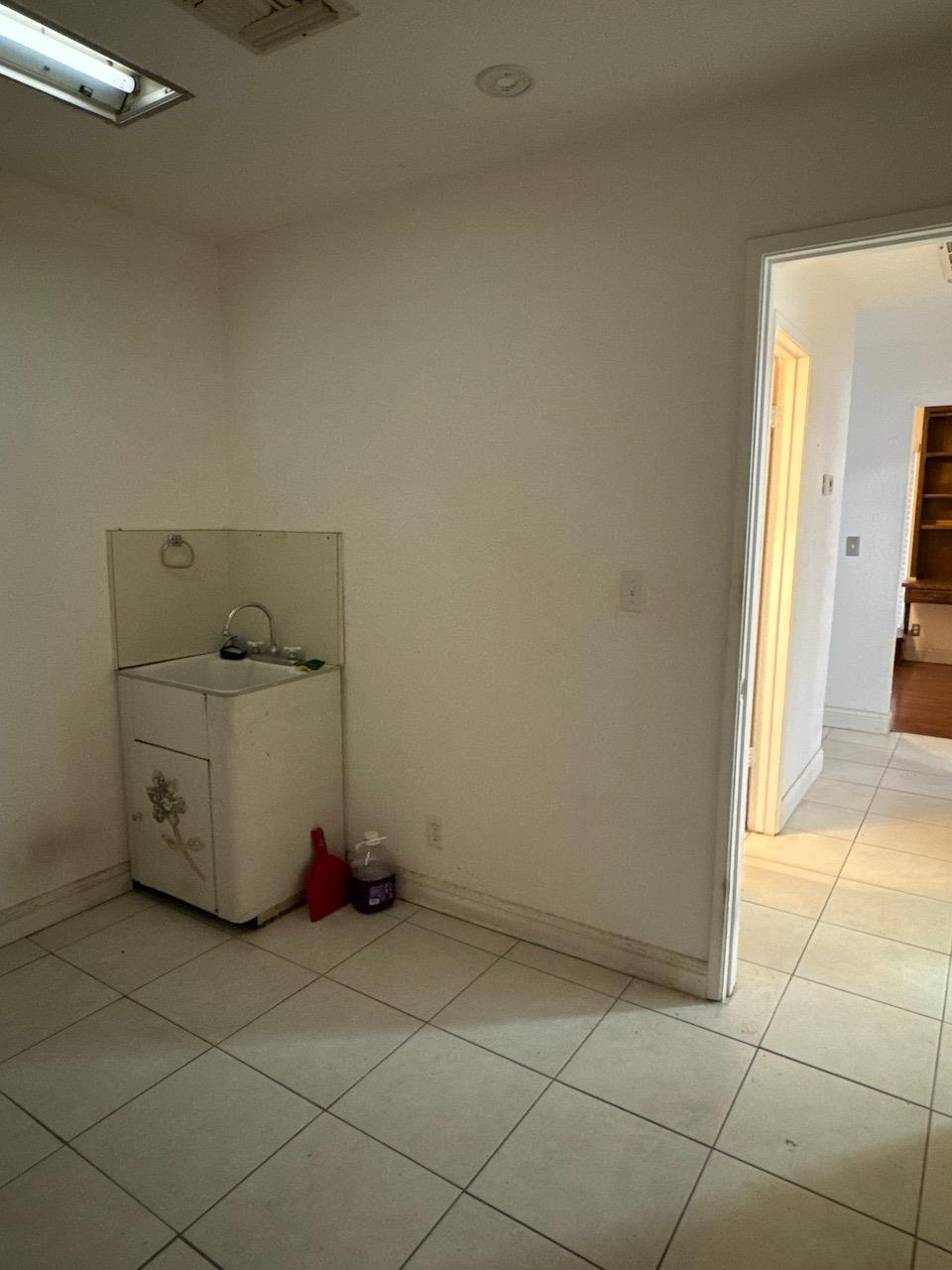 2461 N Grantland Ave, Fresno, CA 93723