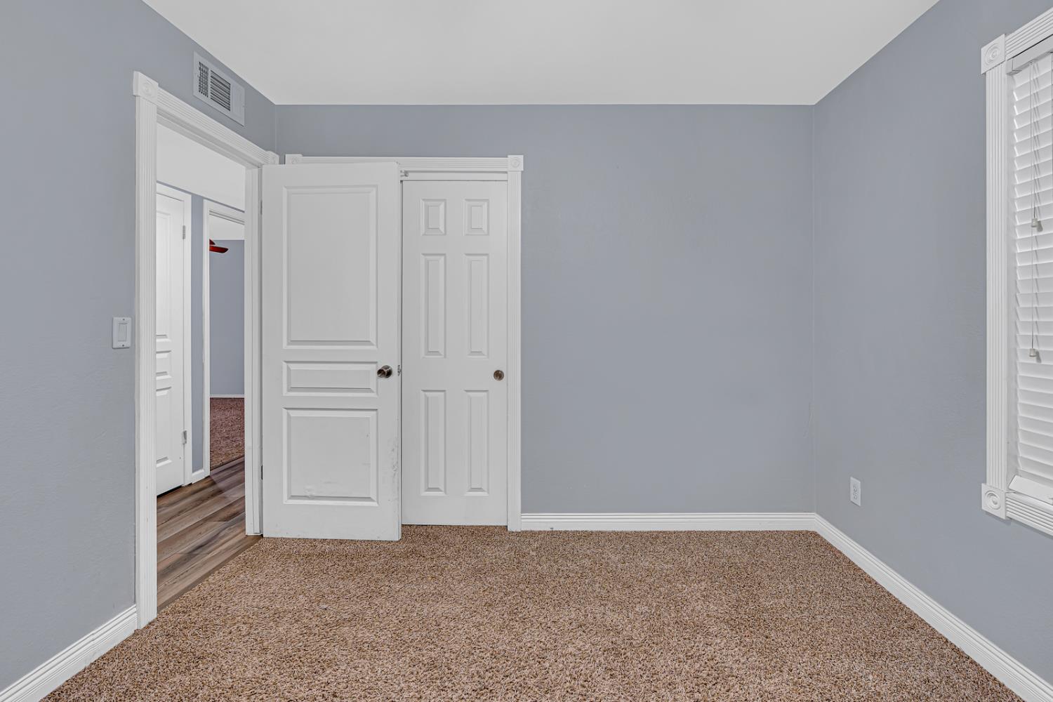 1188 W Pinedale Ave, Fresno, CA 93711