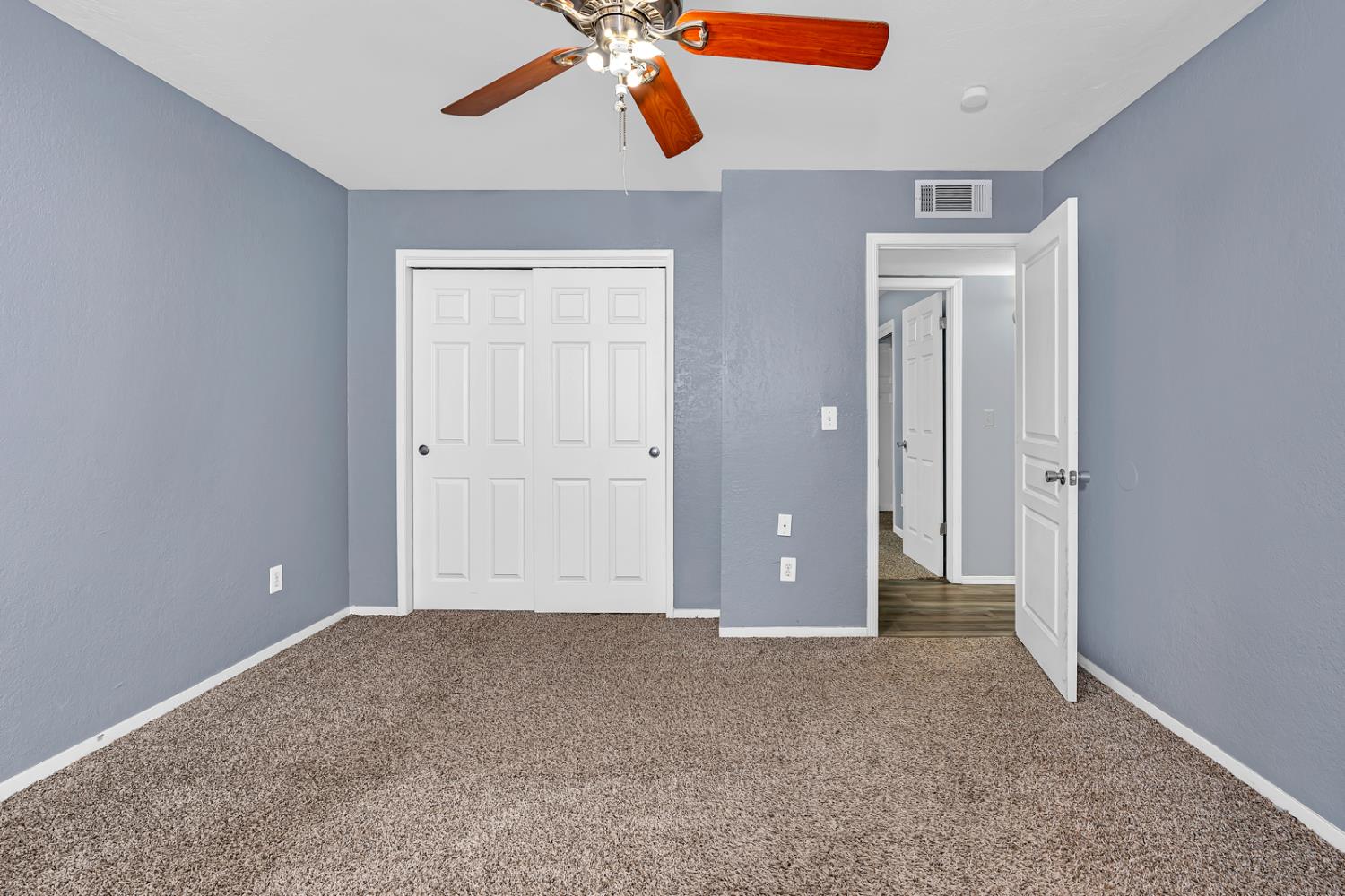 1188 W Pinedale Ave, Fresno, CA 93711