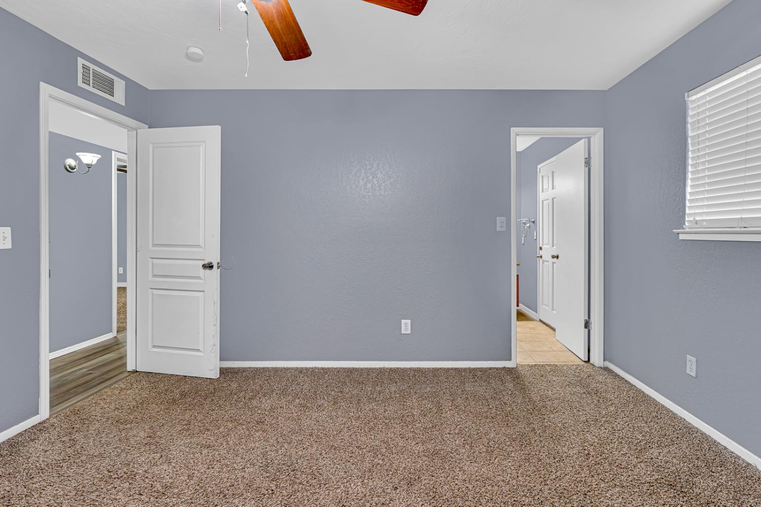 1188 W Pinedale Ave, Fresno, CA 93711