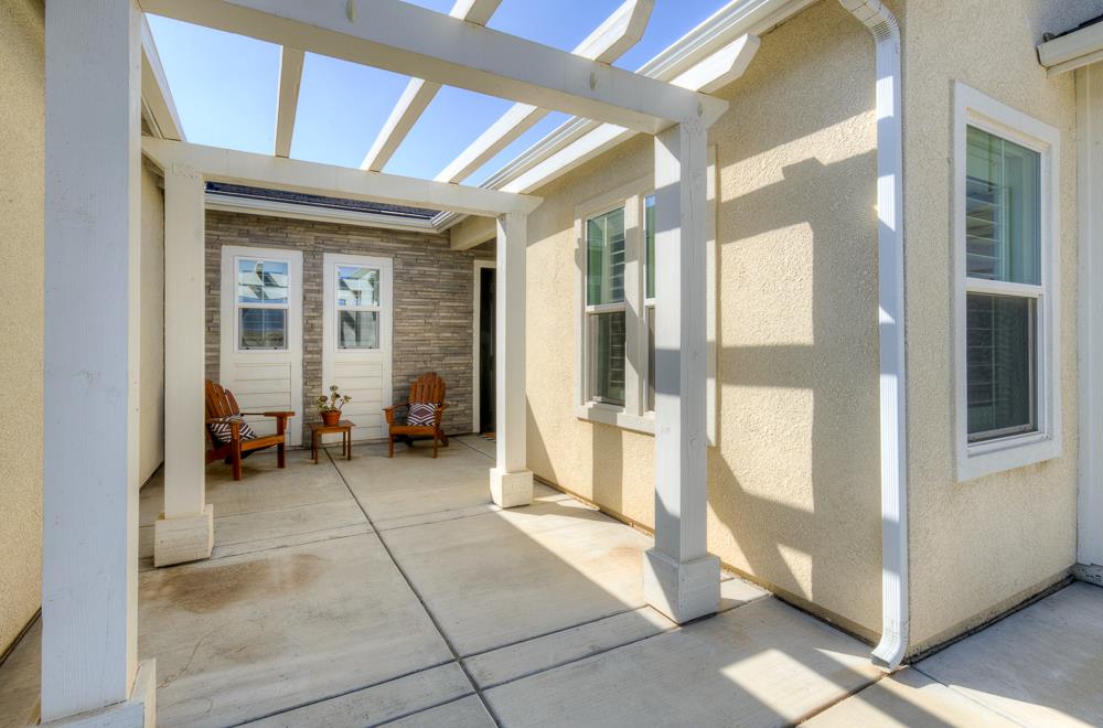 1048 Beaver Pond Loop, Madera, CA 93636