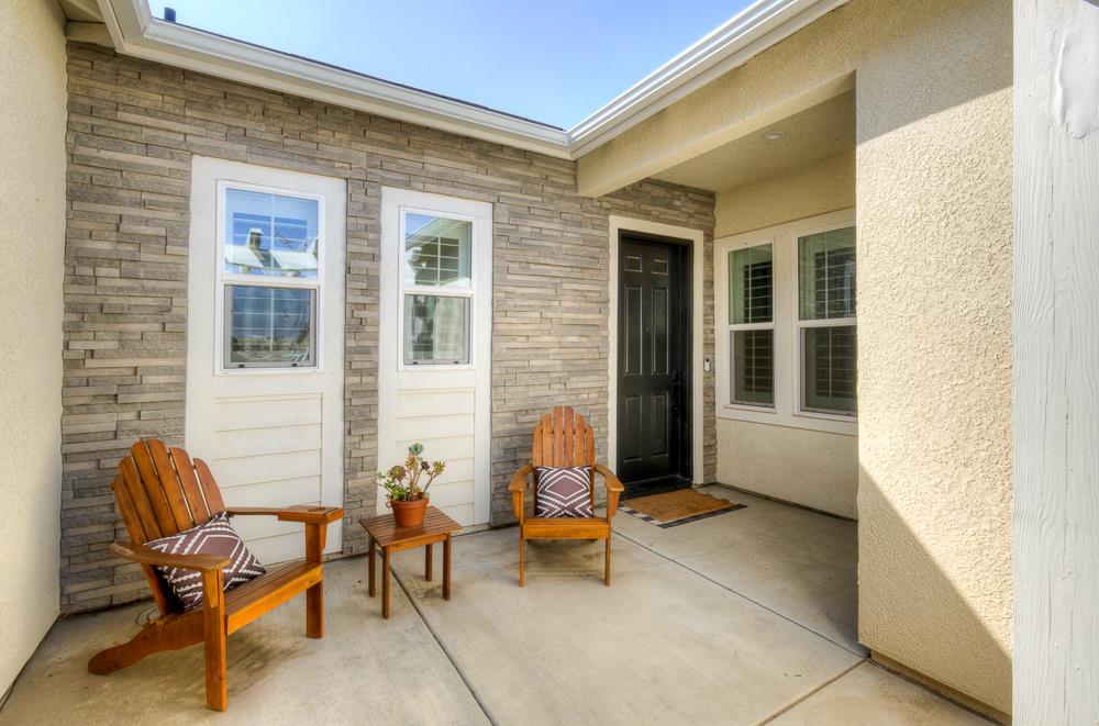 1048 Beaver Pond Loop, Madera, CA 93636