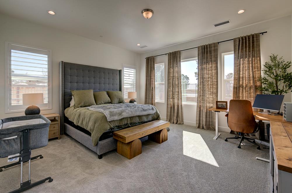 1048 Beaver Pond Loop, Madera, CA 93636