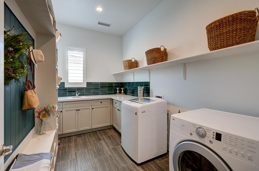 1048 Beaver Pond Loop, Madera, CA 93636