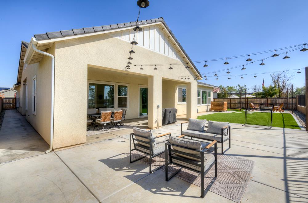 1048 Beaver Pond Loop, Madera, CA 93636