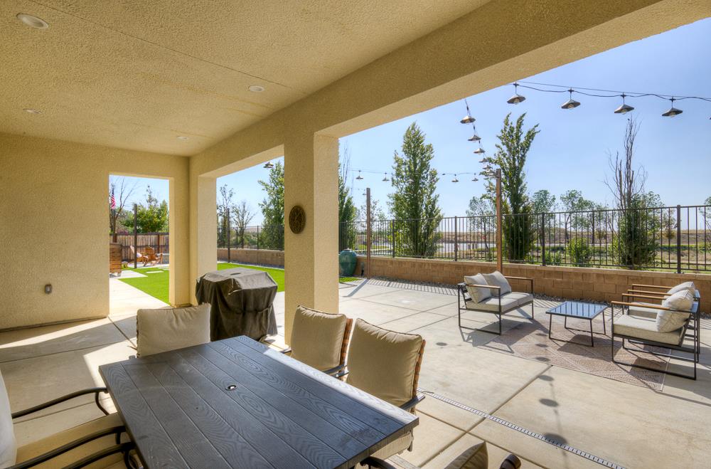1048 Beaver Pond Loop, Madera, CA 93636