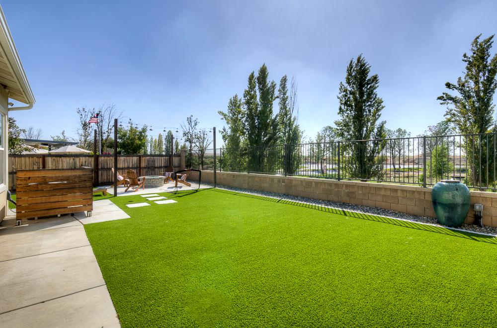 1048 Beaver Pond Loop, Madera, CA 93636