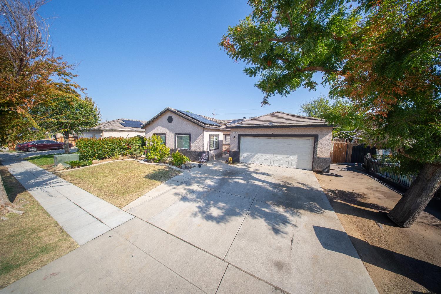 152 N Shelly Ave, Fresno, CA 93727