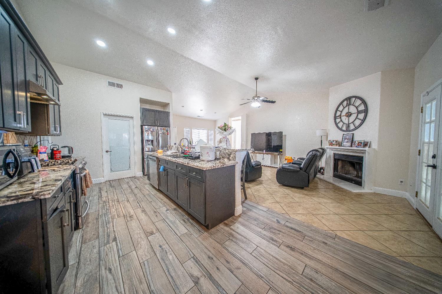 152 N Shelly Ave, Fresno, CA 93727
