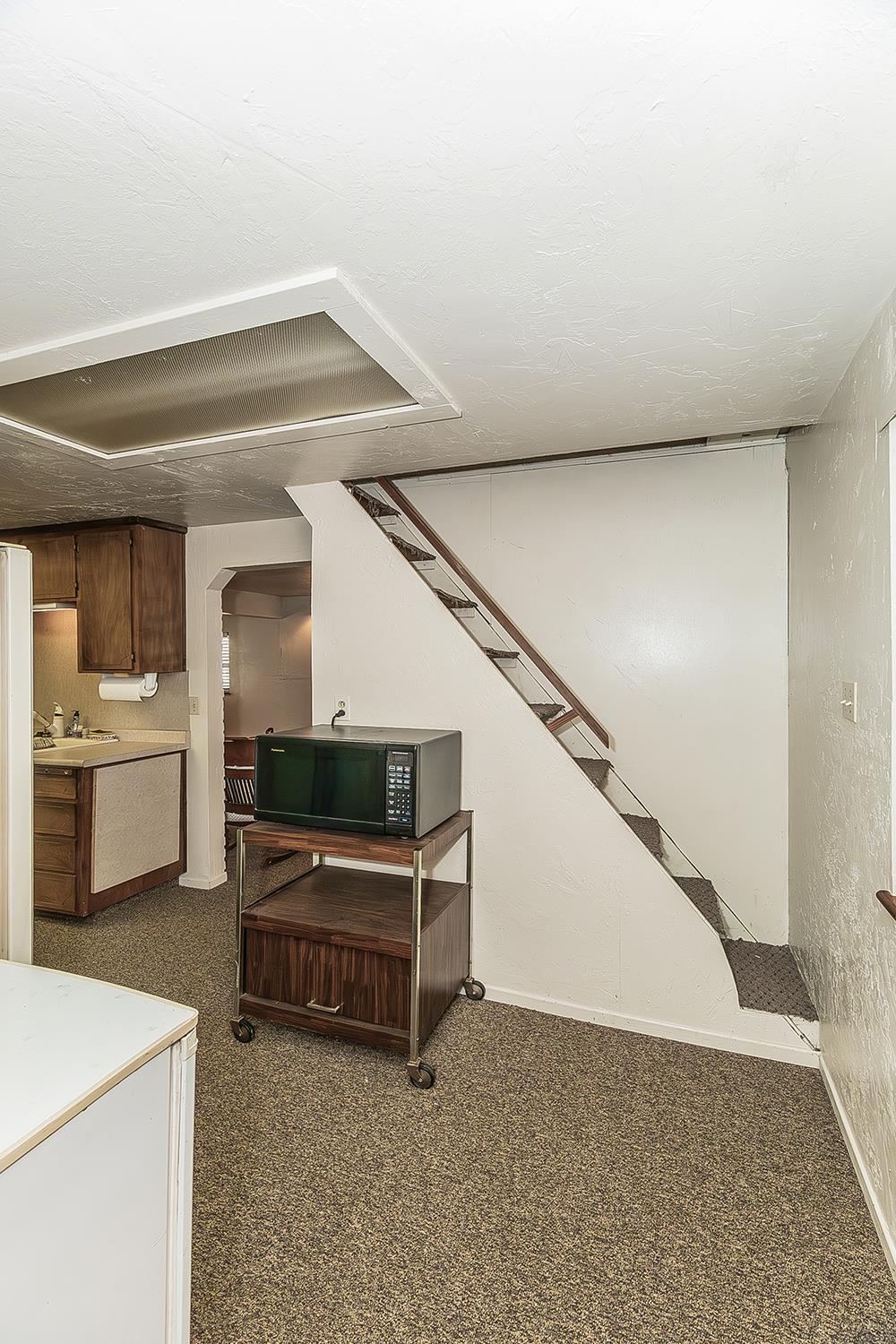 41894 Merriman Ln, Auberry, CA 93602