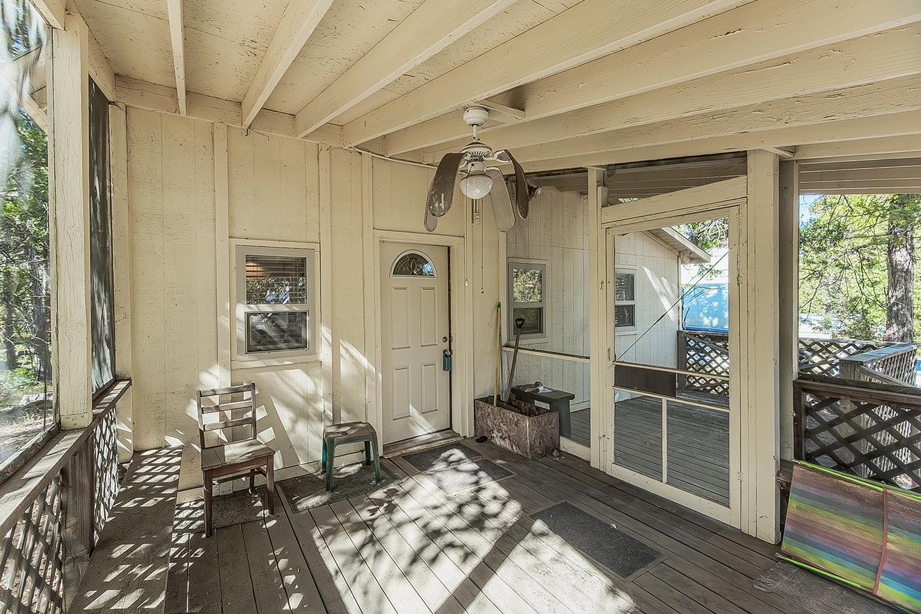 41894 Merriman Ln, Auberry, CA 93602