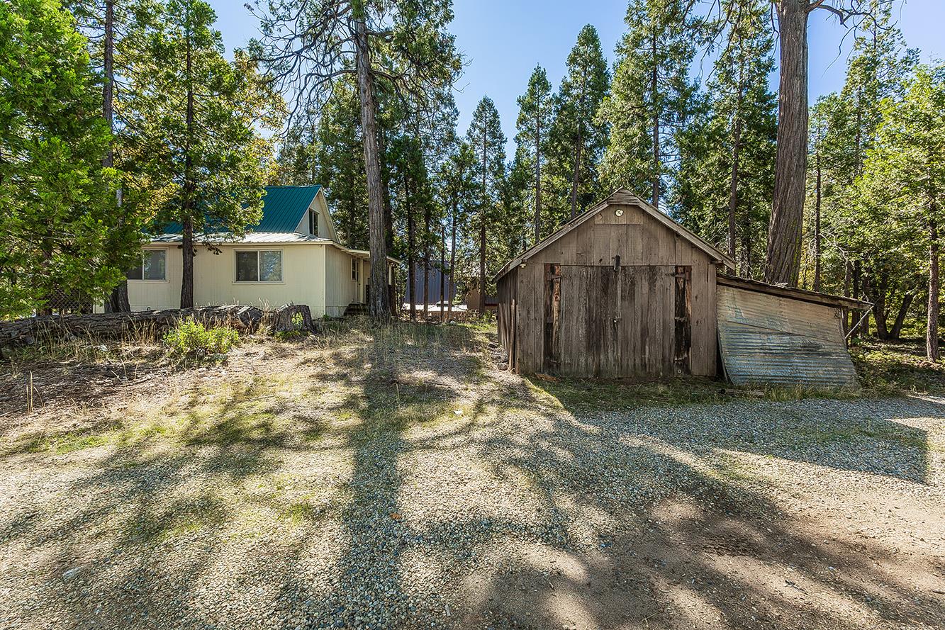 41894 Merriman Ln, Auberry, CA 93602