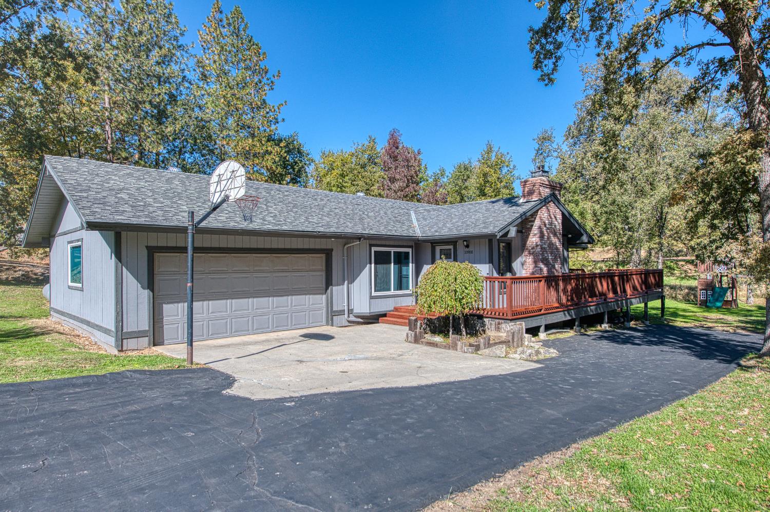 33988 Shaver Springs Rd, Auberry, CA 93602