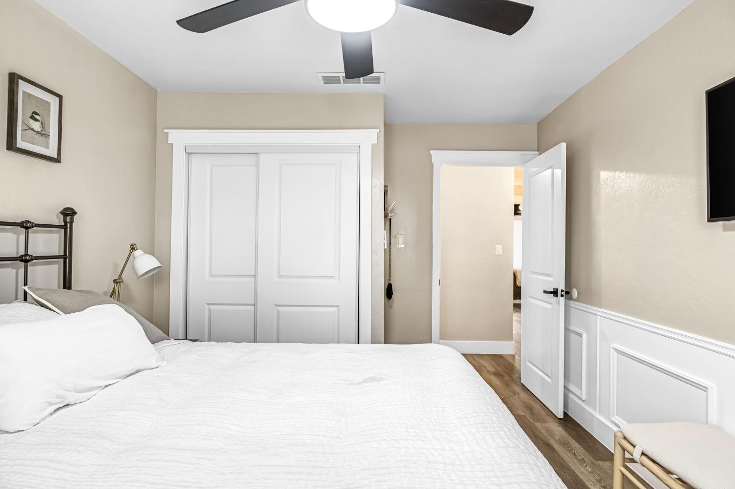 1103 S Linda Vista St, Visalia, CA 93277