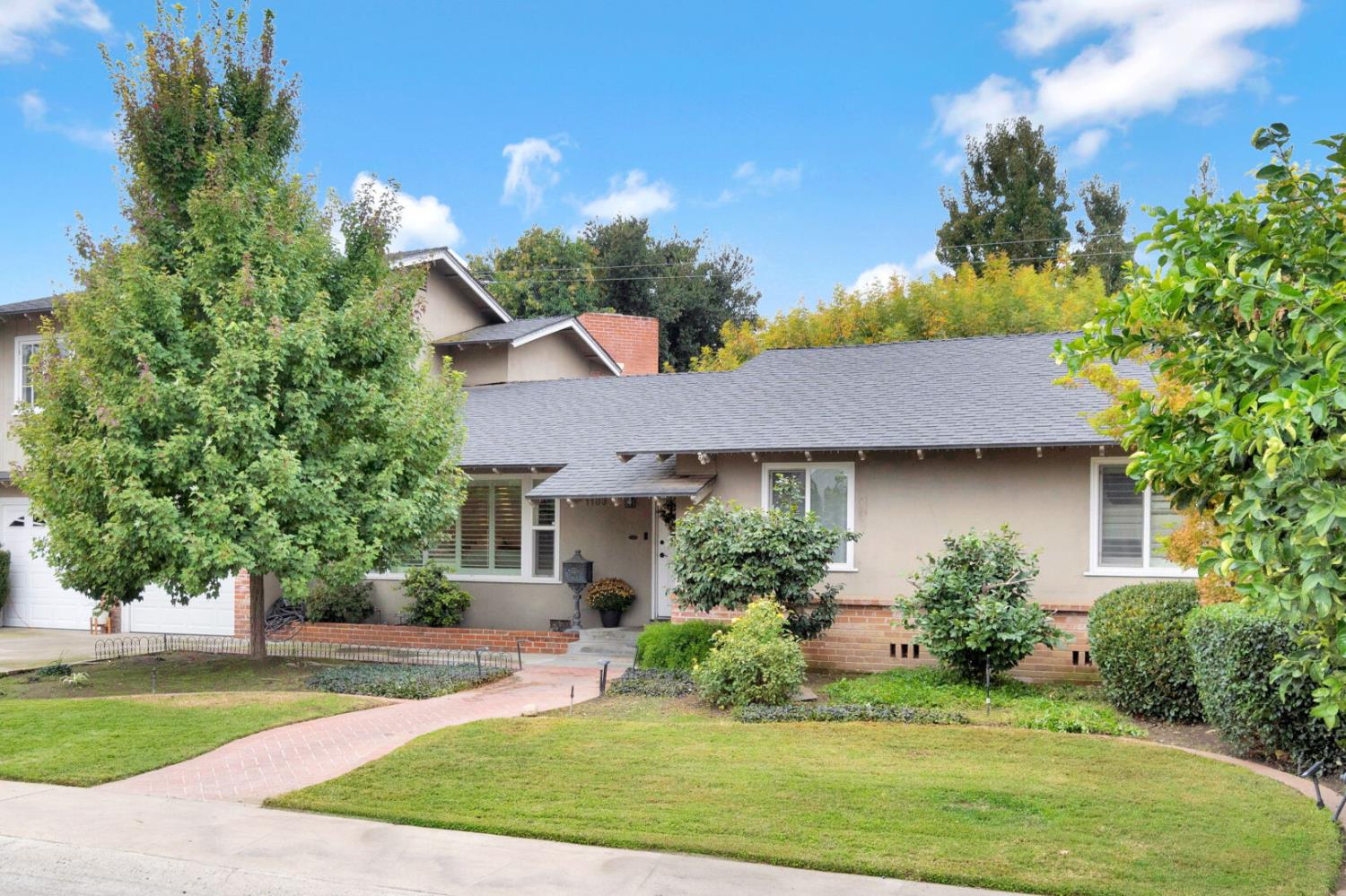 1103 S Linda Vista St, Visalia, CA 93277