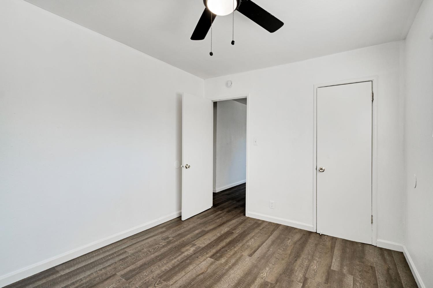 1409 E Cambridge Ave, Fresno, CA 93704