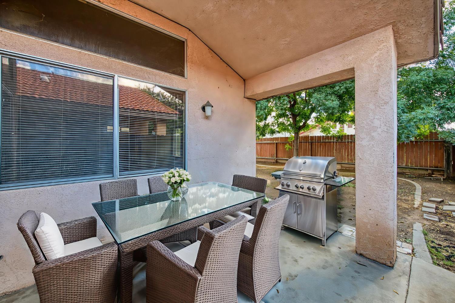 4657 W Berkeley Ave, Fresno, CA 93722