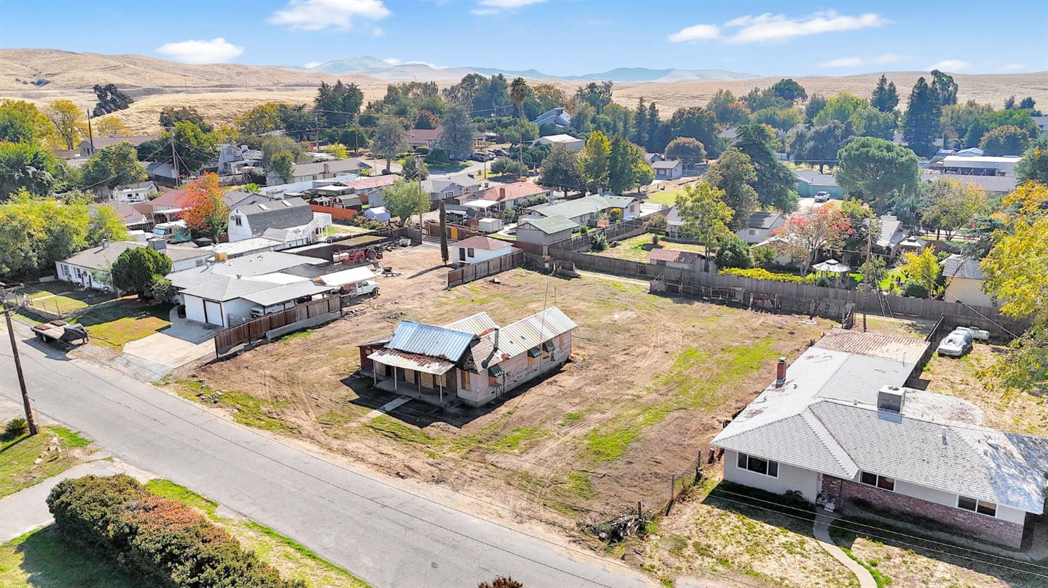 3937 E Marcus Ave, Friant, CA 93626