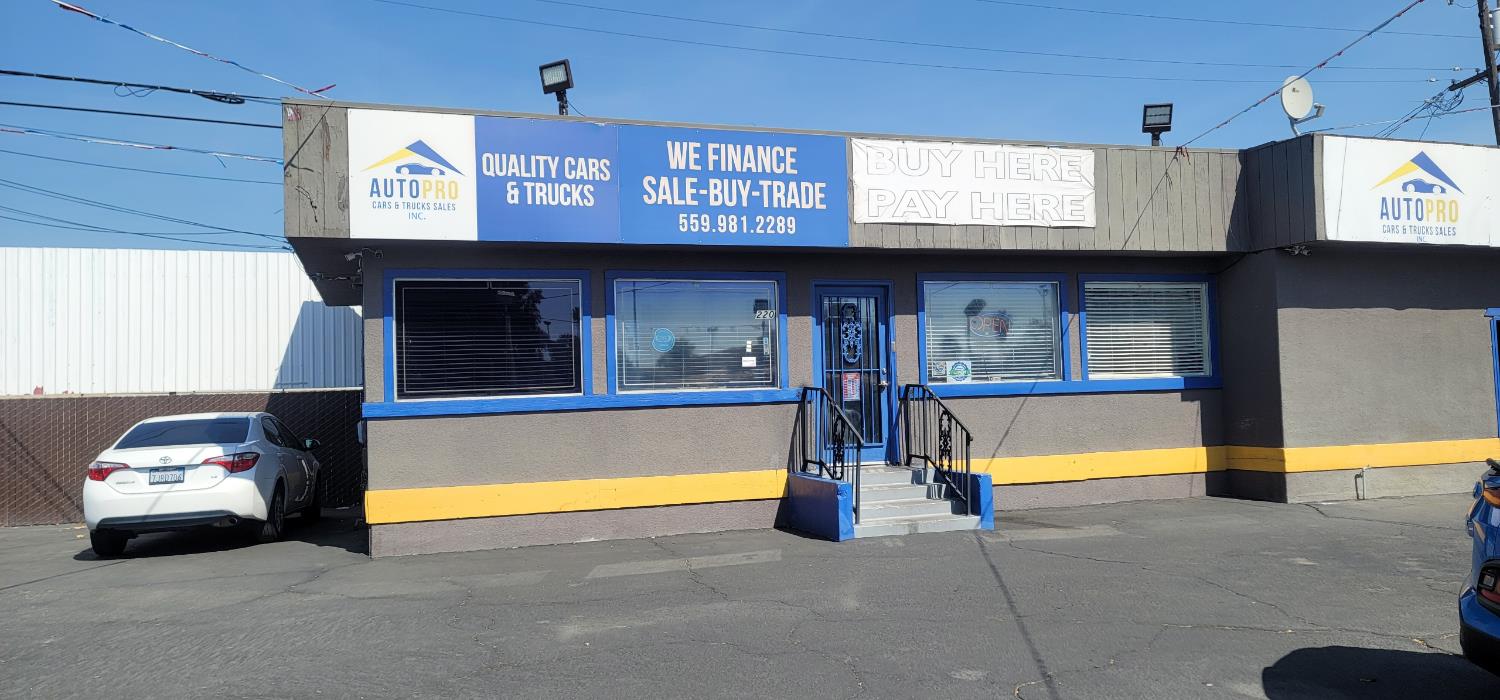 220 N Abby St, Fresno, CA 93701