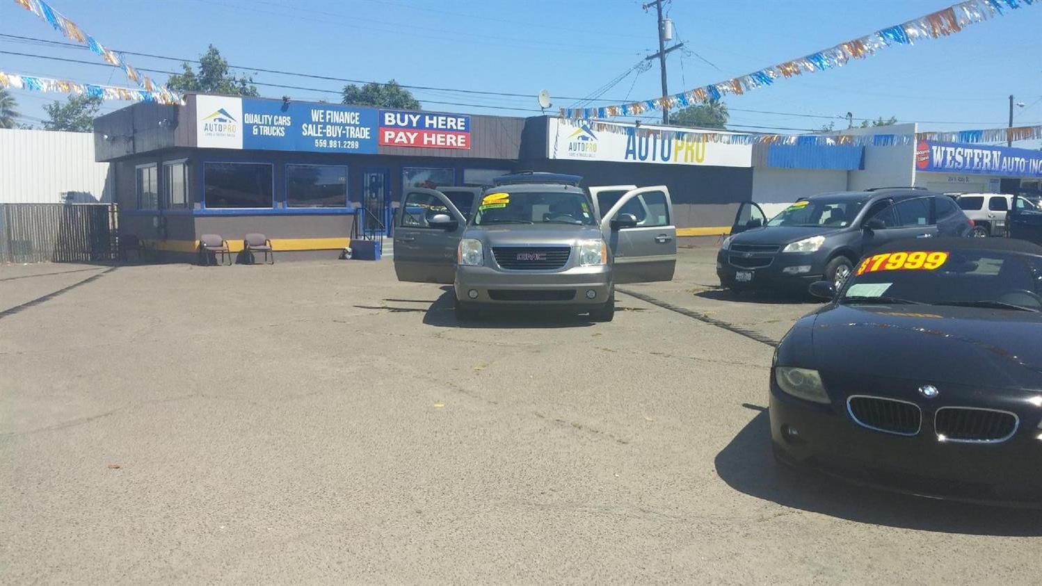 220 N Abby St, Fresno, CA 93701