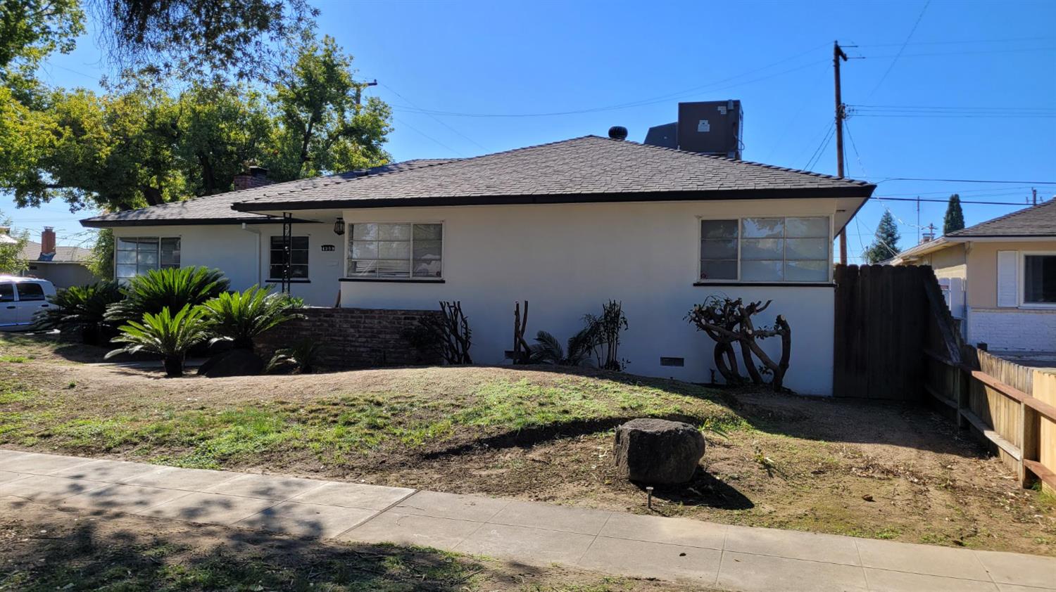 4259 N 4Th St, Fresno, CA 93726