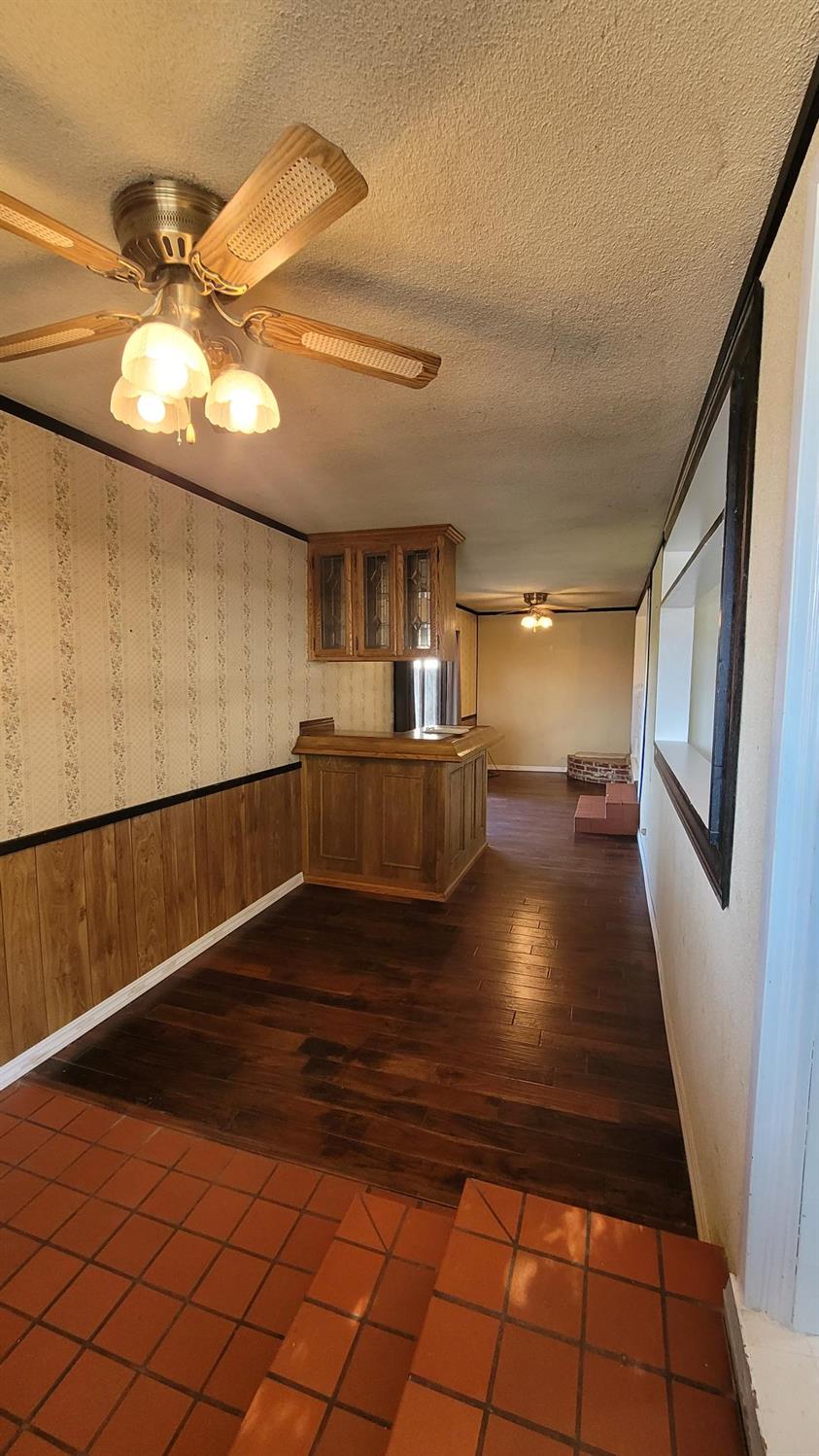 4259 N 4Th St, Fresno, CA 93726