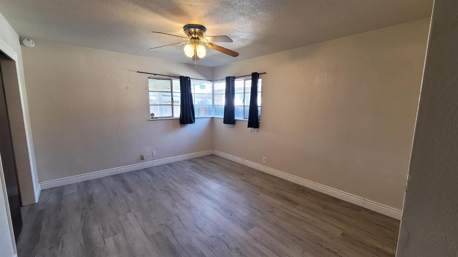 4259 N 4Th St, Fresno, CA 93726