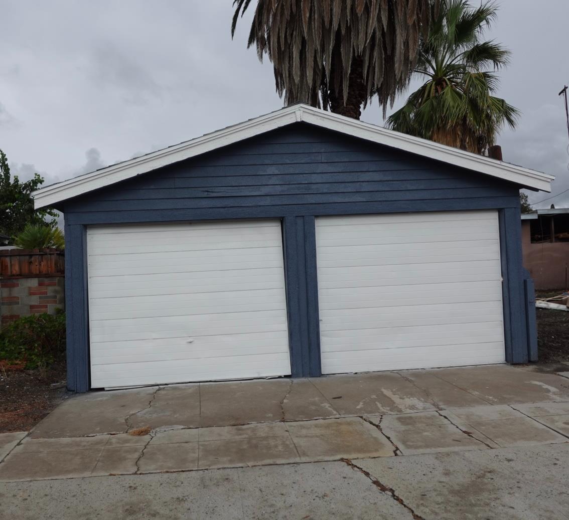 6043 Juanche Ave, Tranquillity, CA 93638