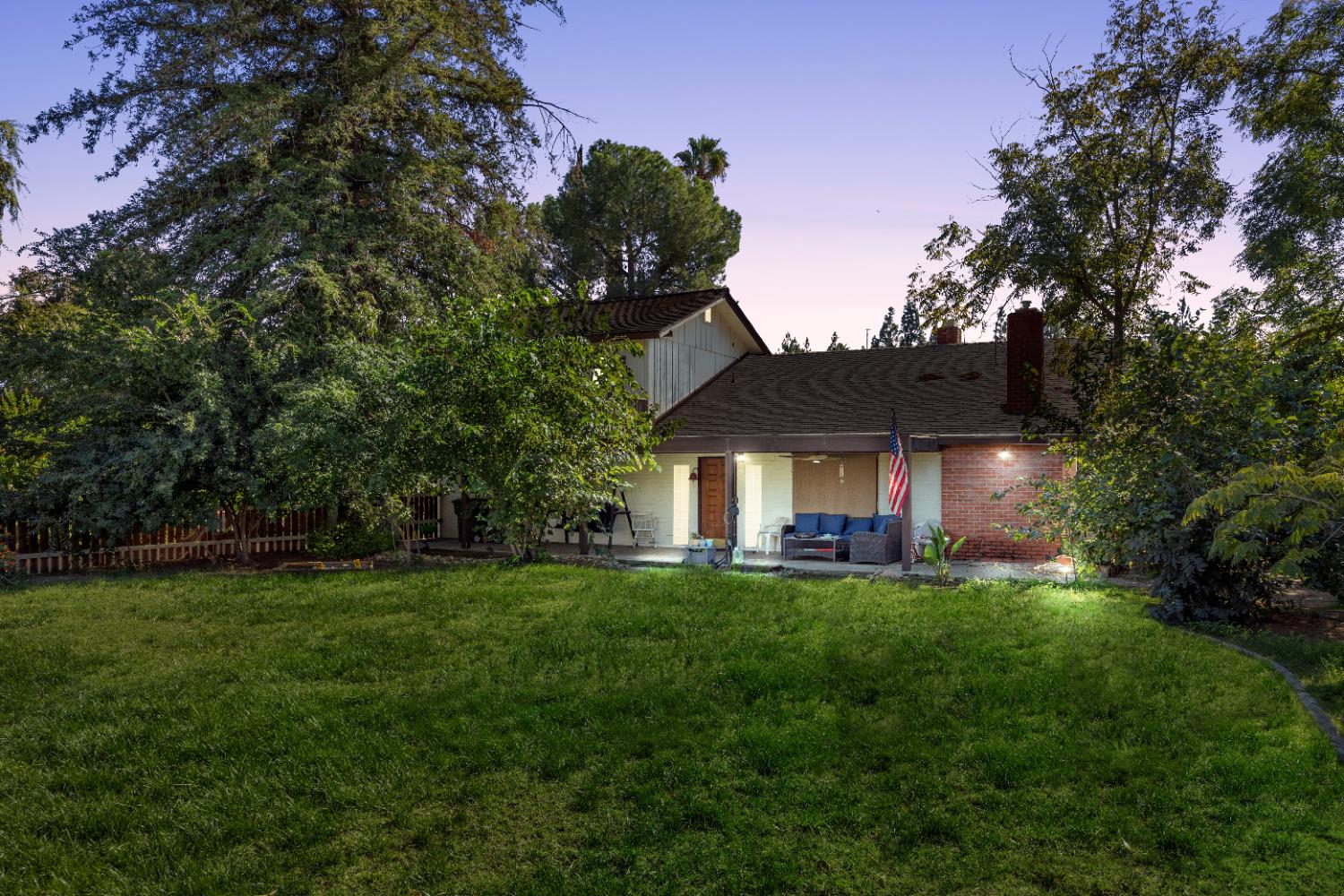 7747 E Nees Ave, Clovis, CA 93619