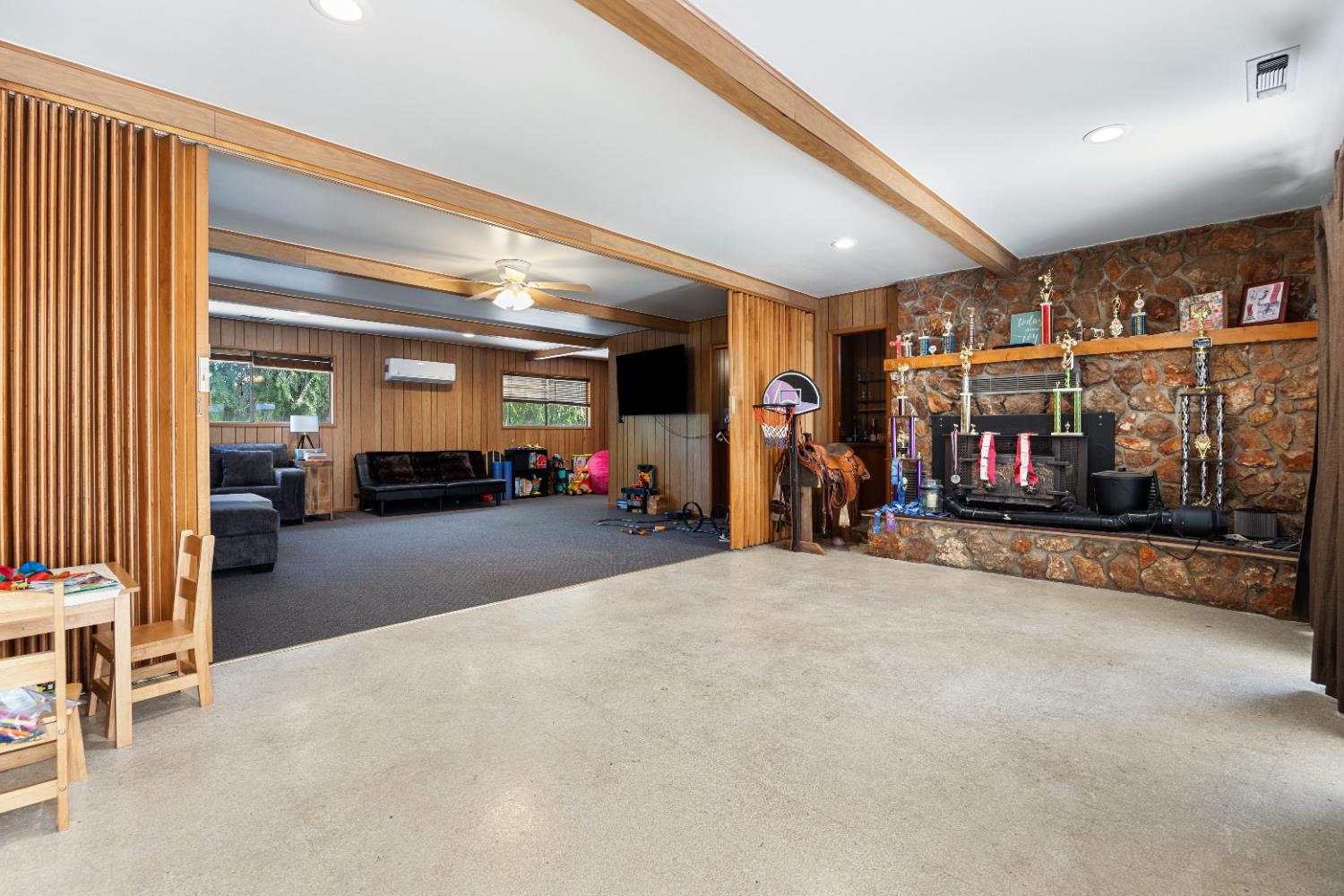 7747 E Nees Ave, Clovis, CA 93619