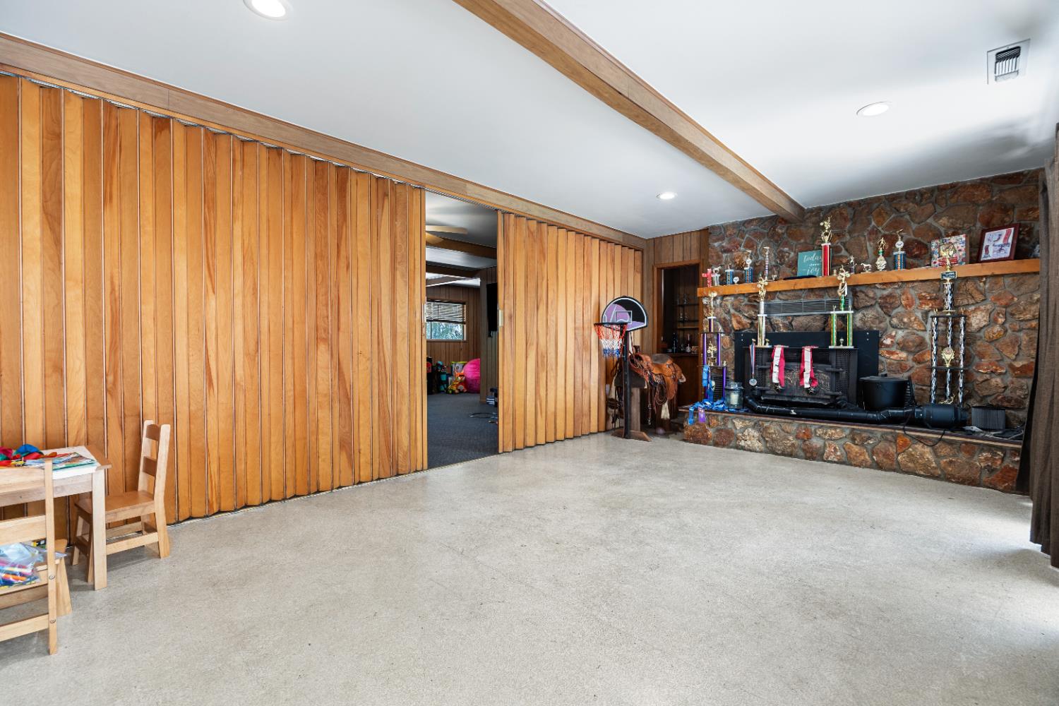 7747 E Nees Ave, Clovis, CA 93619