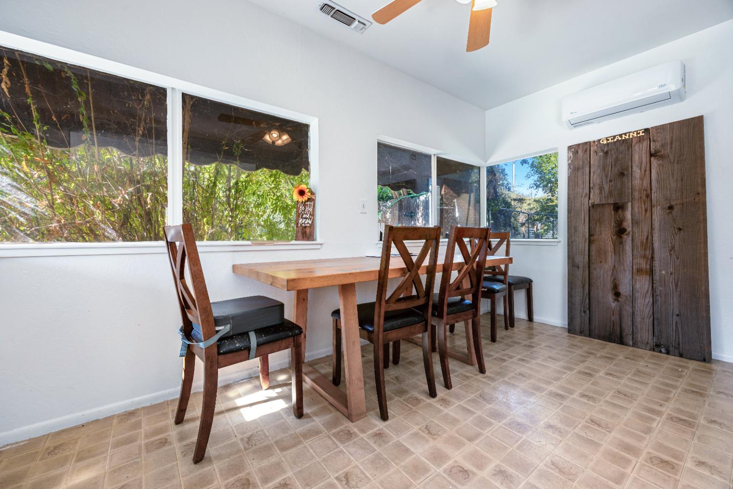 7747 E Nees Ave, Clovis, CA 93619