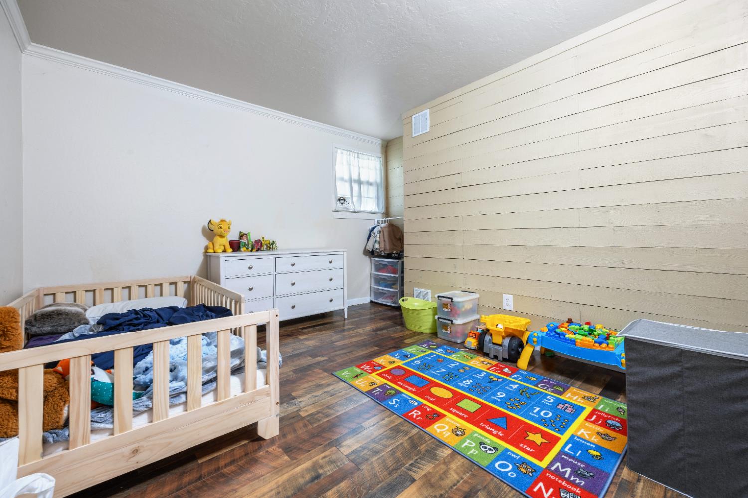 7747 E Nees Ave, Clovis, CA 93619