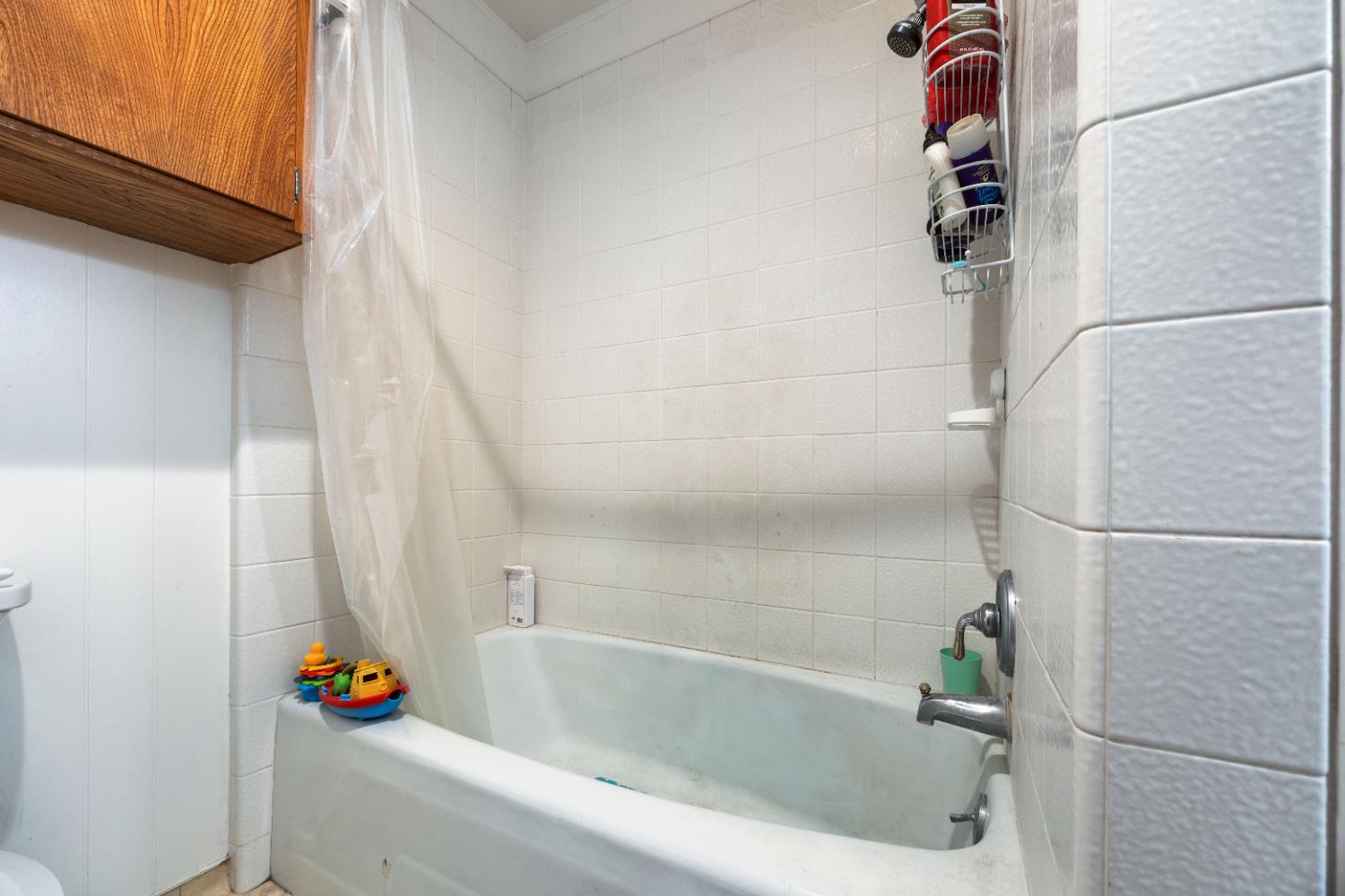 7747 E Nees Ave, Clovis, CA 93619