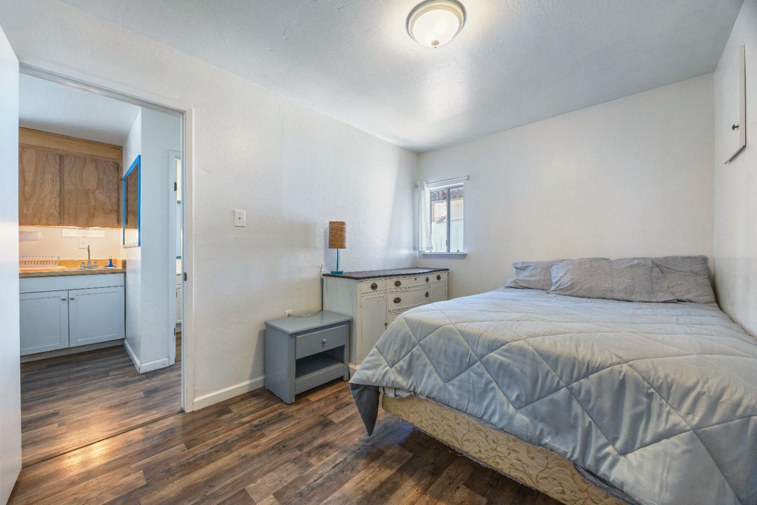 7747 E Nees Ave, Clovis, CA 93619