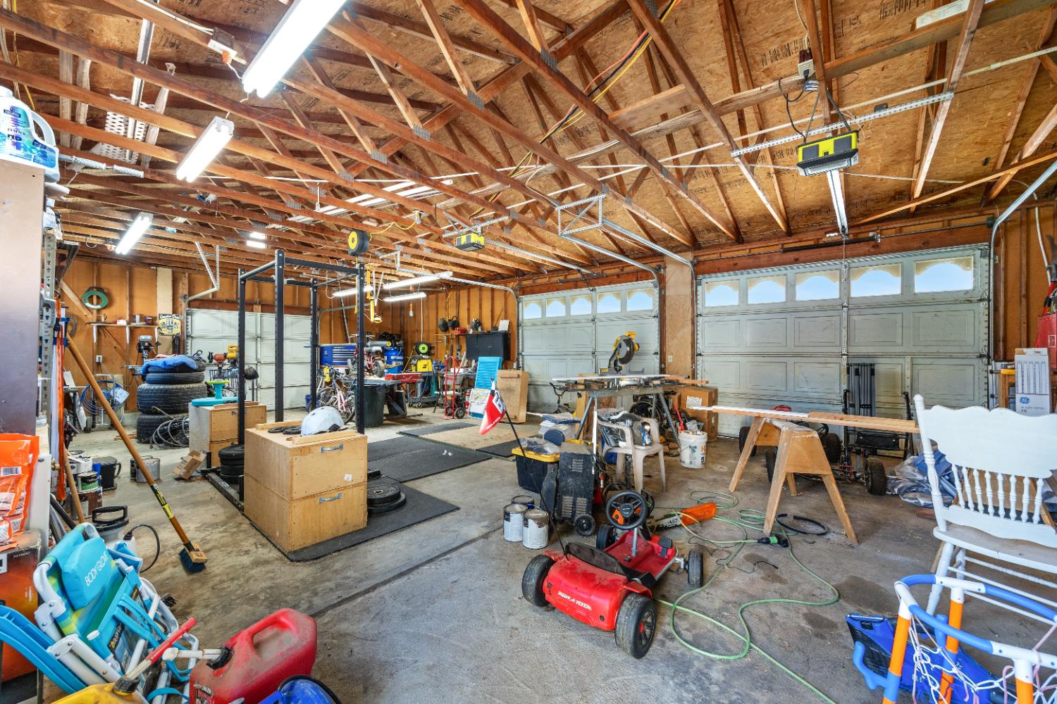 7747 E Nees Ave, Clovis, CA 93619