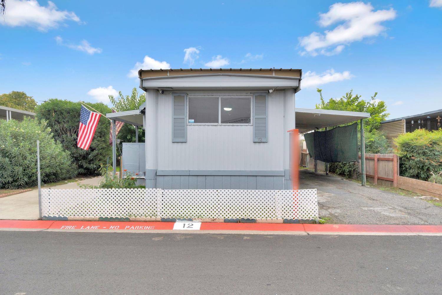 3550 N Duke Ave #12, Fresno, CA 93727