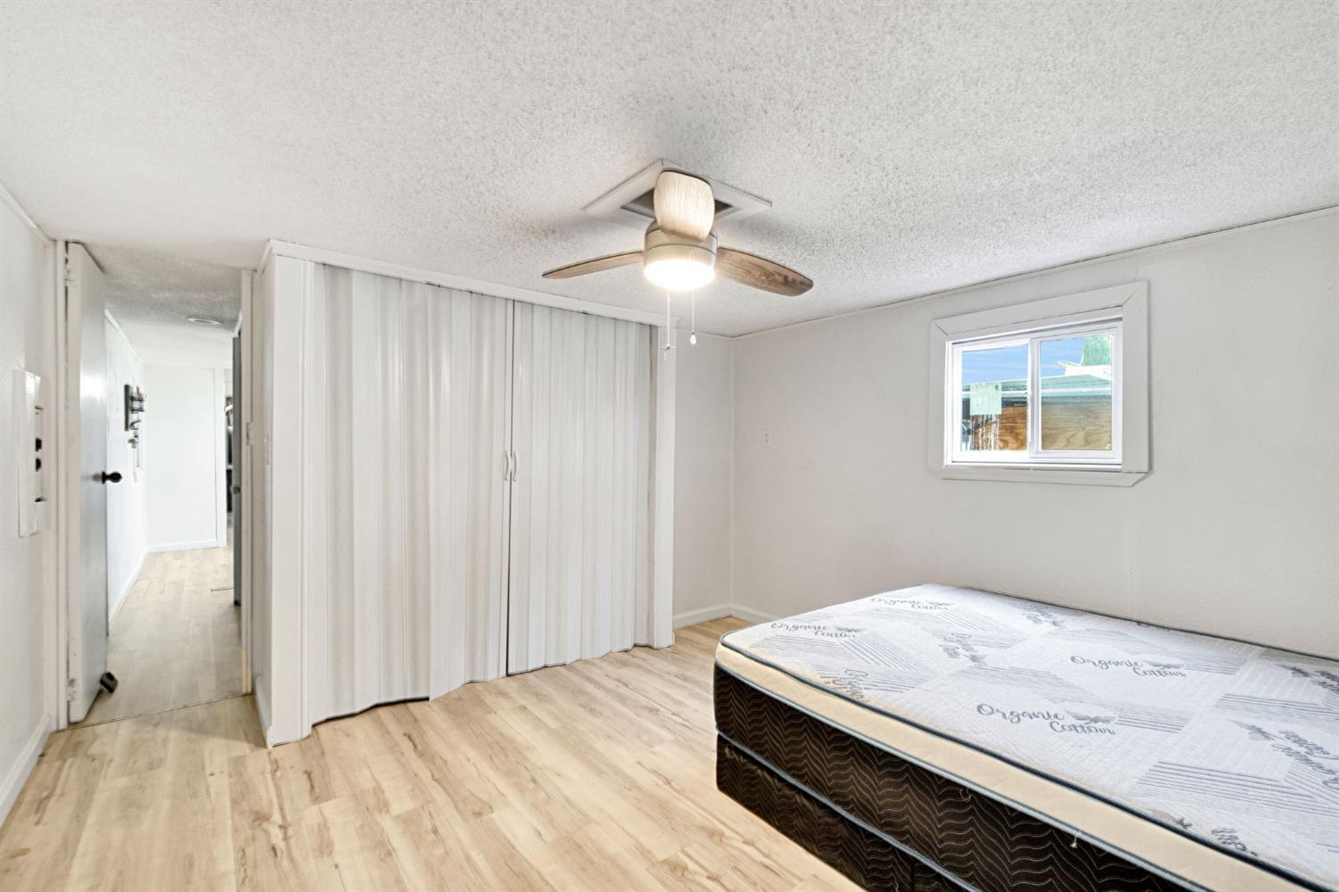 3550 N Duke Ave #12, Fresno, CA 93727