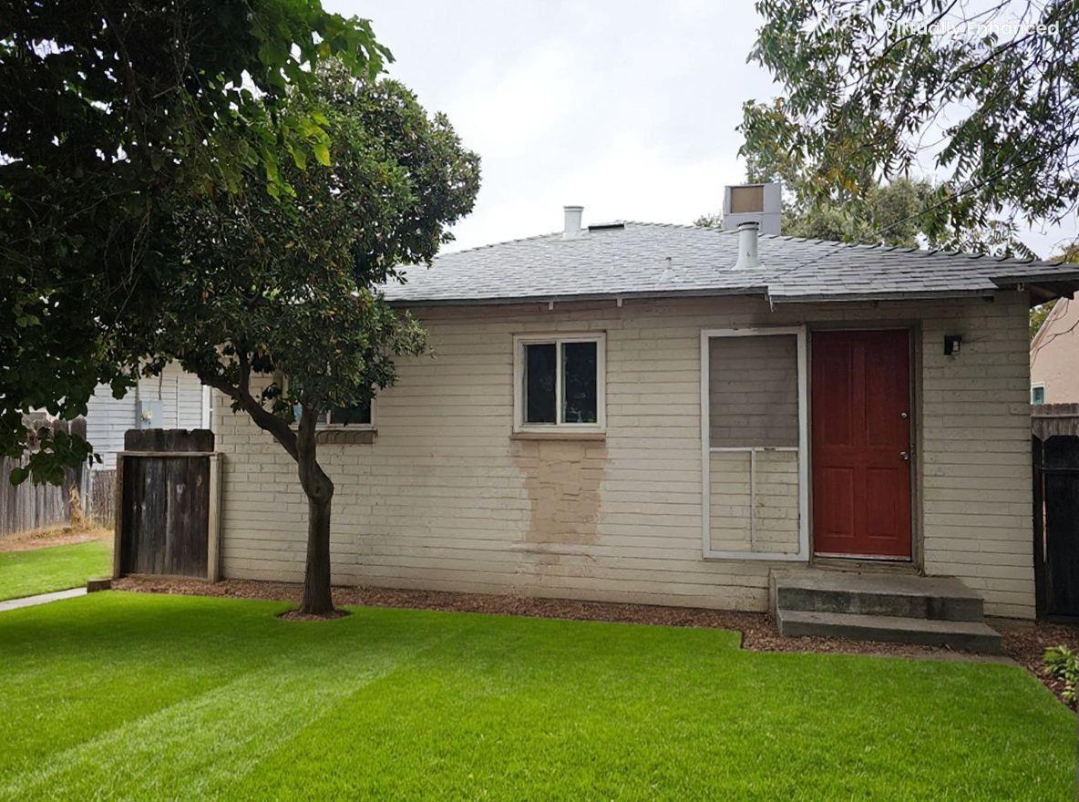 114 N J St, Madera, CA 93637