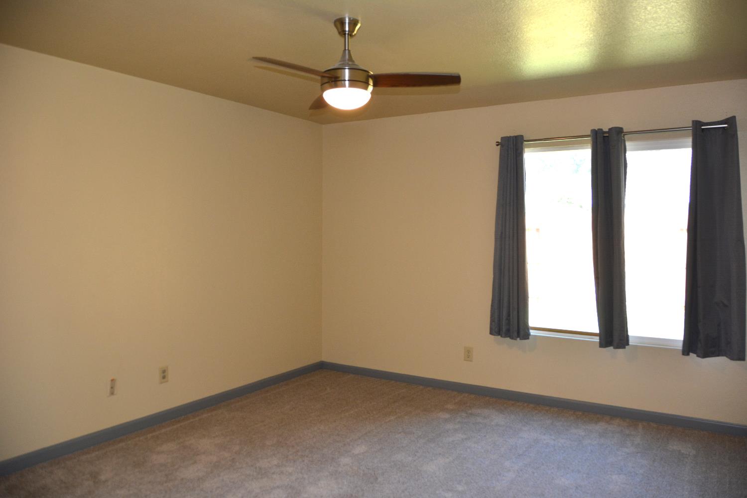 413 El Portal Ct, Merced, CA 95348