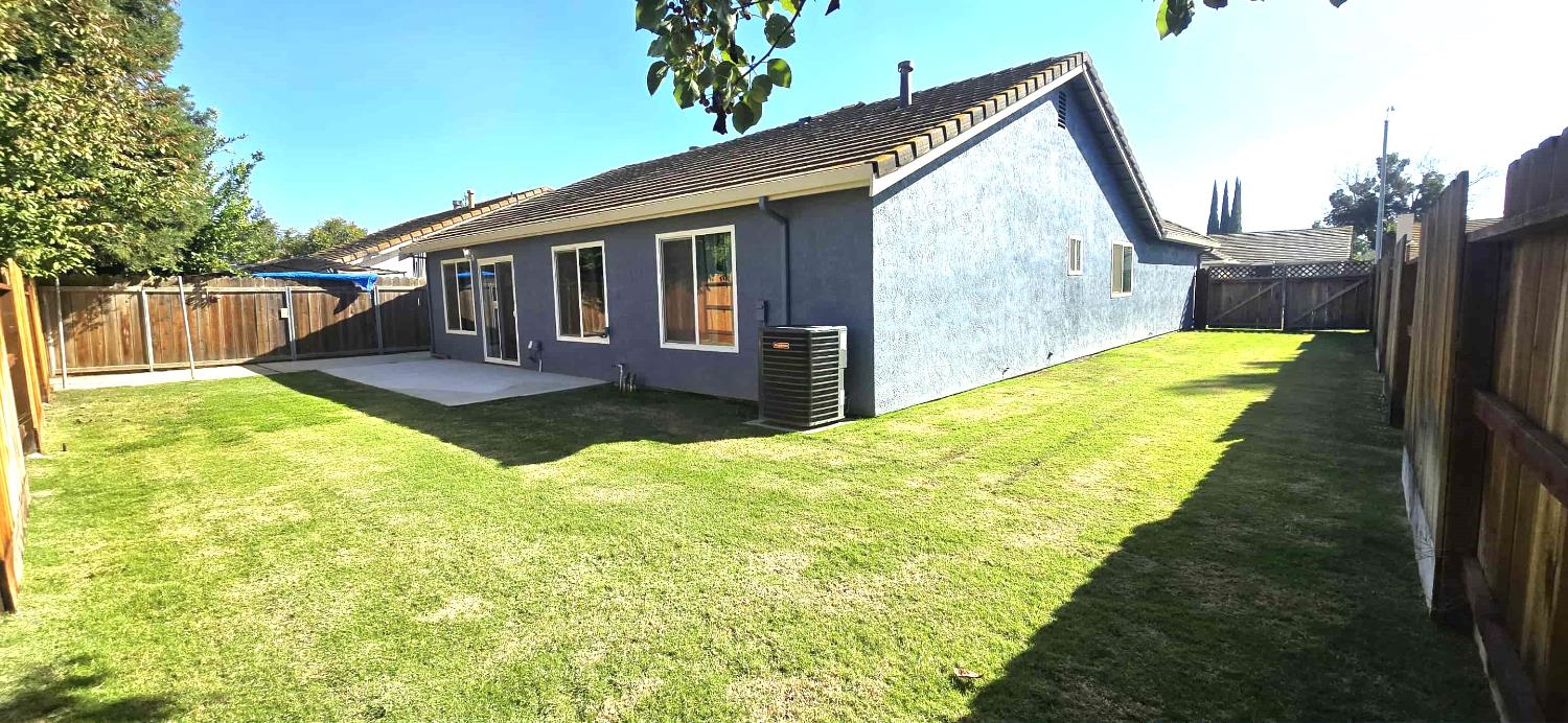 413 El Portal Ct, Merced, CA 95348