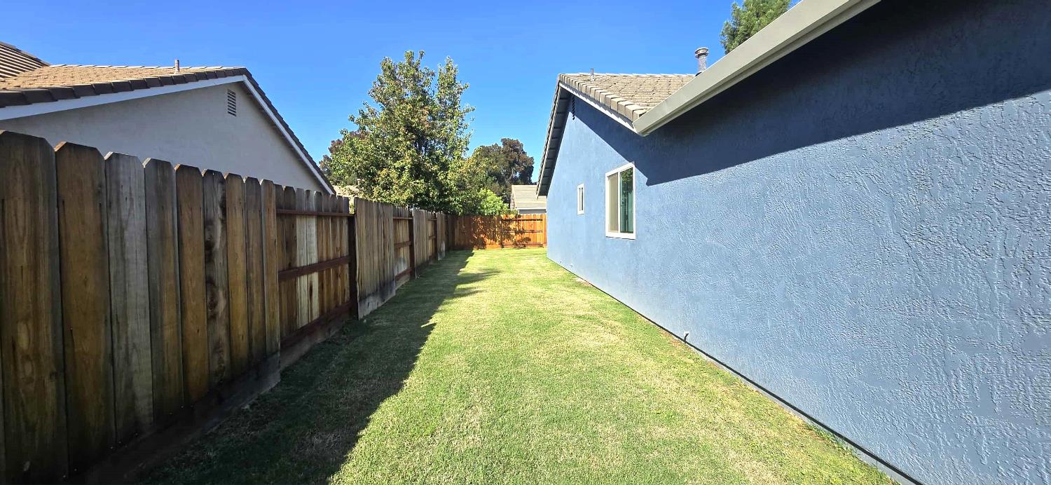 413 El Portal Ct, Merced, CA 95348