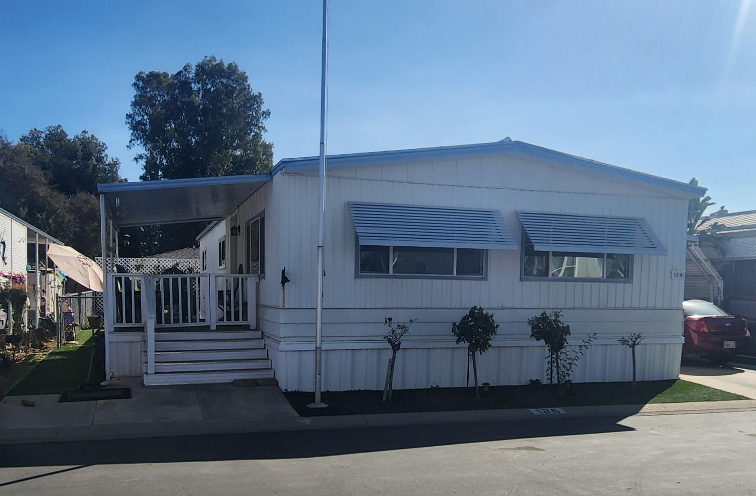 1001 Sylmar Ave #126, Clovis, CA 93612