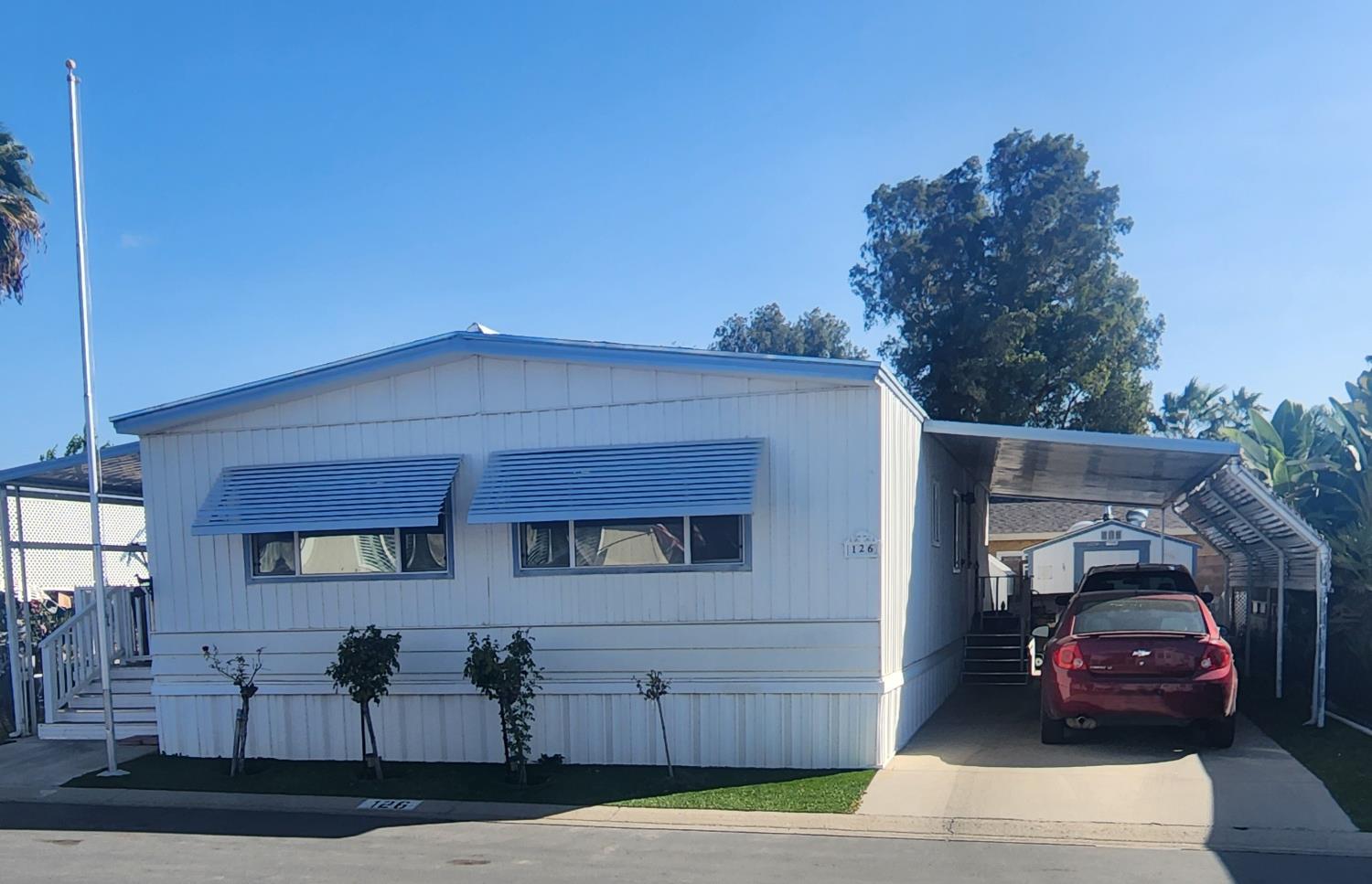 1001 Sylmar Ave #126, Clovis, CA 93612