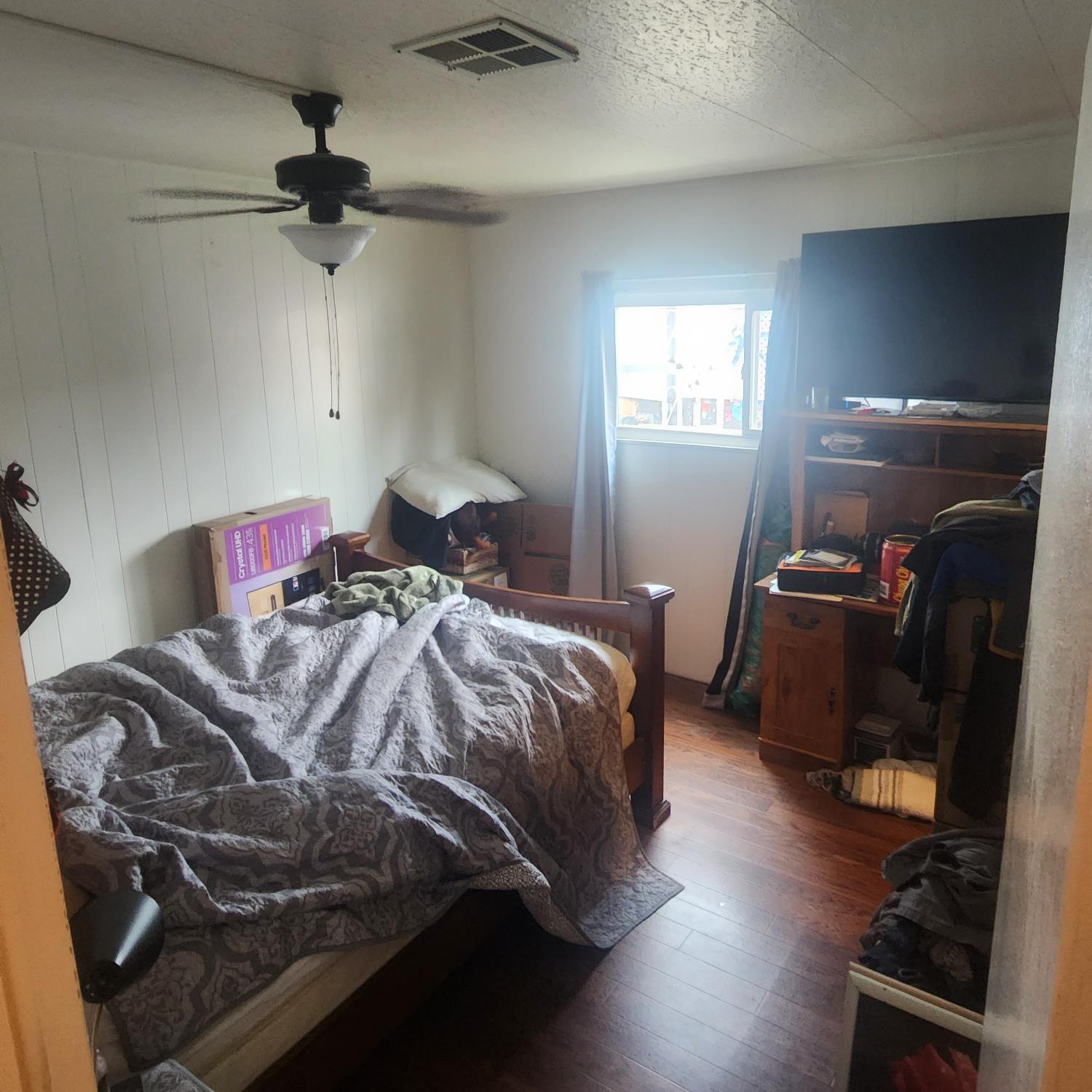 1001 Sylmar Ave #126, Clovis, CA 93612