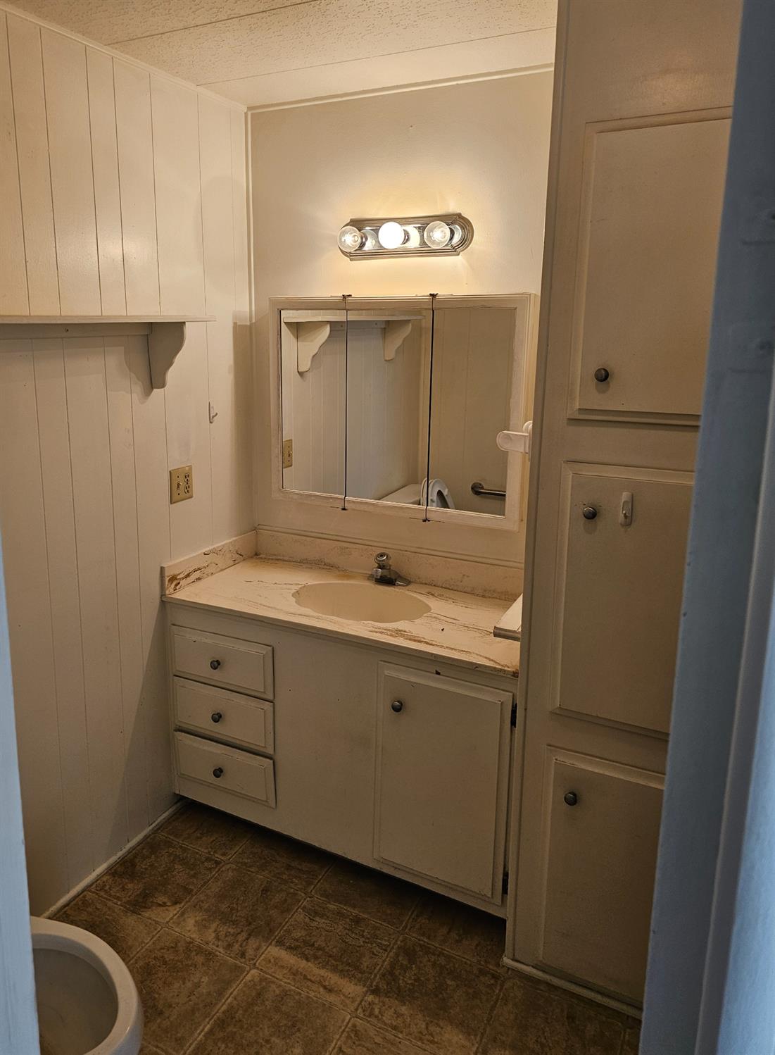 1001 Sylmar Ave #126, Clovis, CA 93612