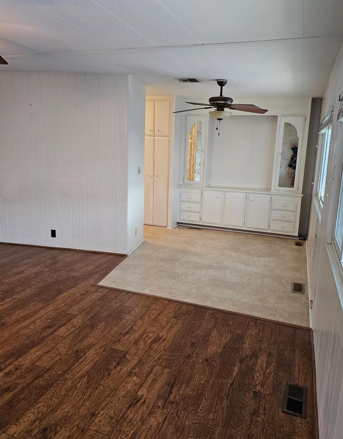 1001 Sylmar Ave #126, Clovis, CA 93612