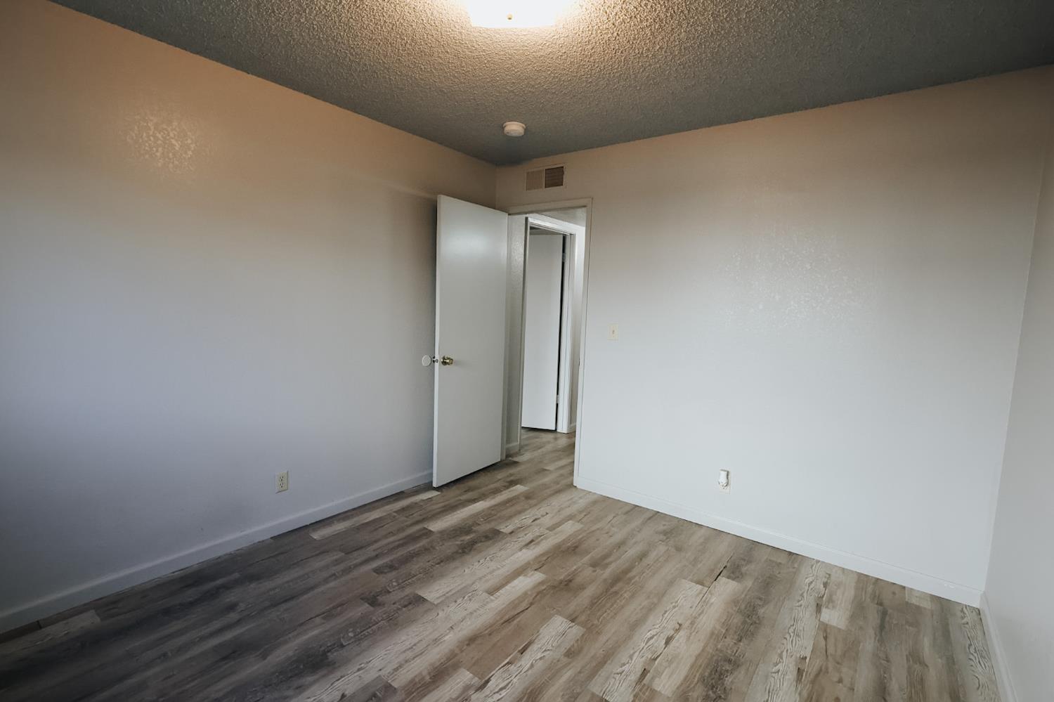 3624 Eddy Ave, Clovis, CA 93612