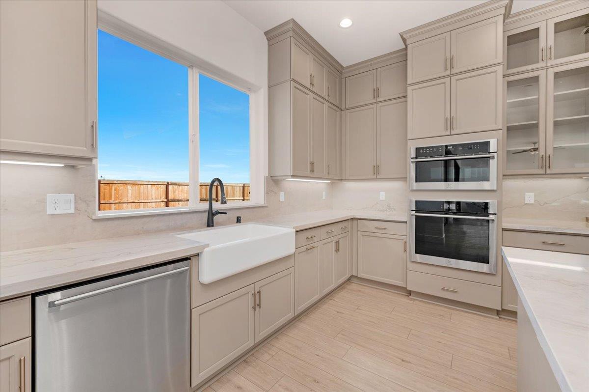 1023 Beaver Pond Loop, Madera, CA 93636